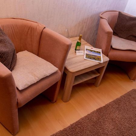 Bed and Breakfast Moselhaus Цельтинген-Рахтиг Экстерьер фото